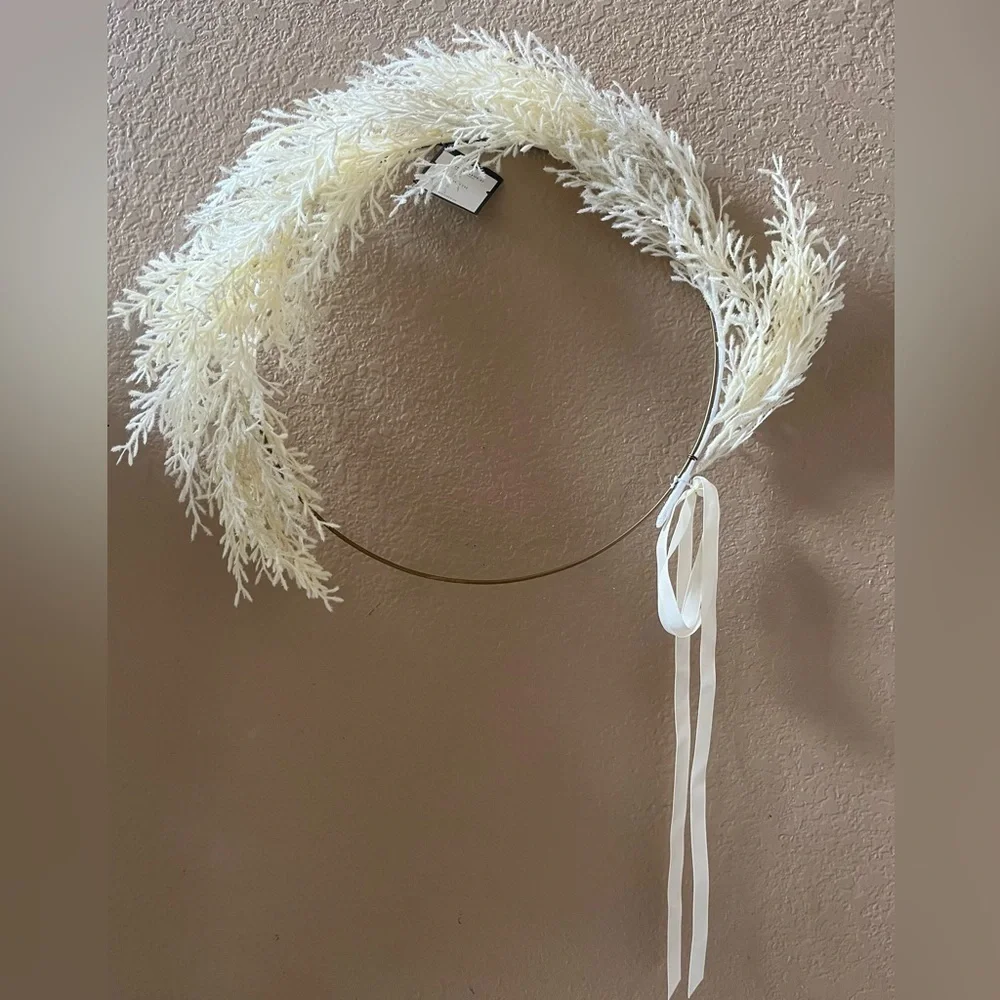 NWT threshold ring faux pampas grass wreath 22”